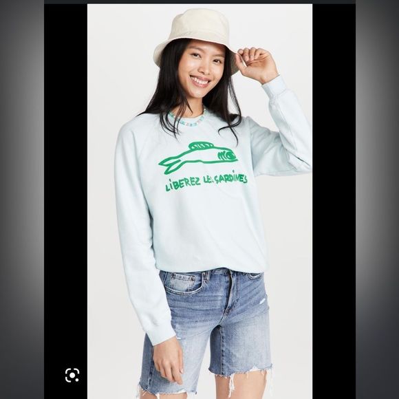Clare V Liberez Les Sardines blue sweatshirt green writing - Picture 3 of 7